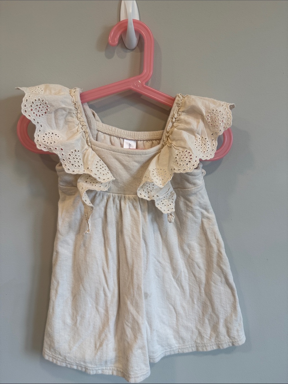 Girls Cream Eyelet Flutter-Sleeve Casual Dress